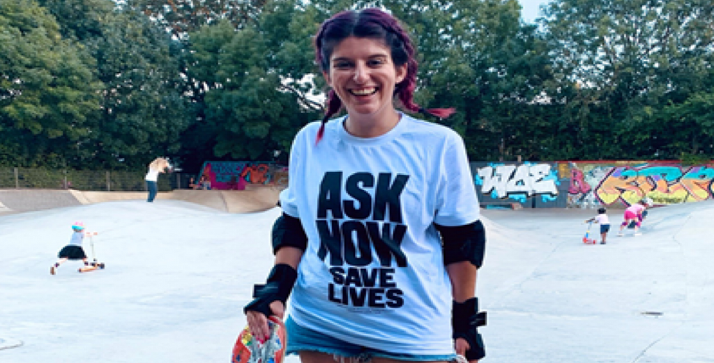 Skateboarding helps me manage my bipolar - Amber's story